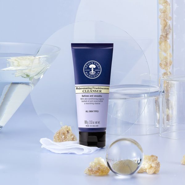 Neals Yard Remedies Rejuvenating Frankincense Cleanser 100g - Image 2