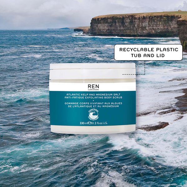 REN Atlantic Kelp and Magnesium Salt Anti-Fatigue Exfoliating Scrub 330ml - Image 3