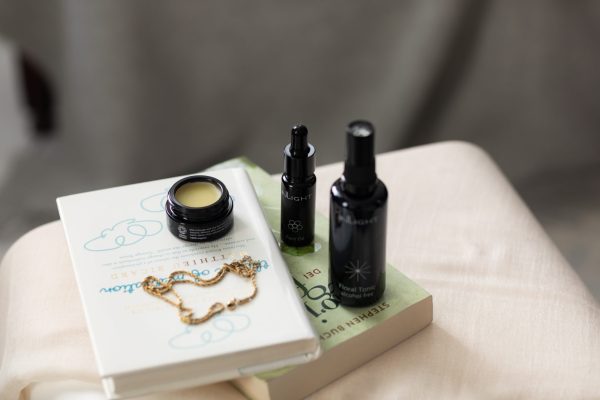InLight Skincare Essential Set - Image 6