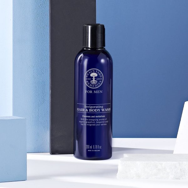 Neals Yard Remedies Mens Invigorating Hair & Body Wash 200ml - Image 2