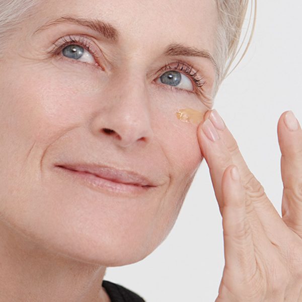 Dr Hauschka Regenerating Intensive Eye Serum 15ml - Image 4