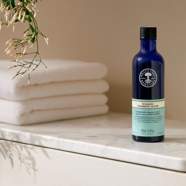 Neals Yard Remedies Aromatic Foaming Bath 200ml - Image 4