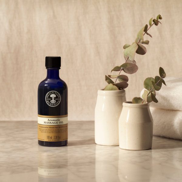 Neals Yard Remedies Aromatic Massage Oil 100ml - Image 3