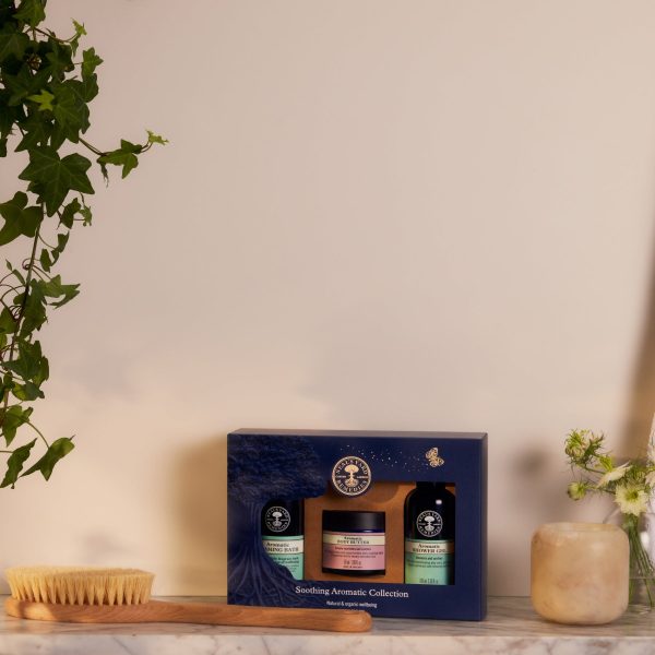 Neals Yard Remedies Aromatic Soothing Collection - Image 2