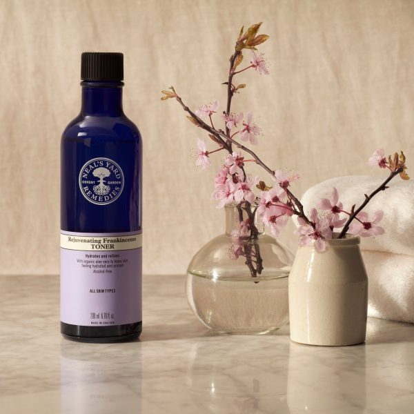 Neals Yard Remedies Rejuvenating Frankincense Toner 200ml - Image 3