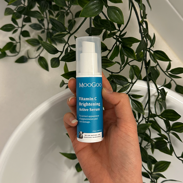 MooGoo Vitamin C Brightening Serum 25ml - Image 2